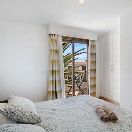 Апартаменты Amarilla Bay