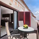 Apartment Amarilla Bay