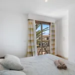 Apartment Amarilla Bay
